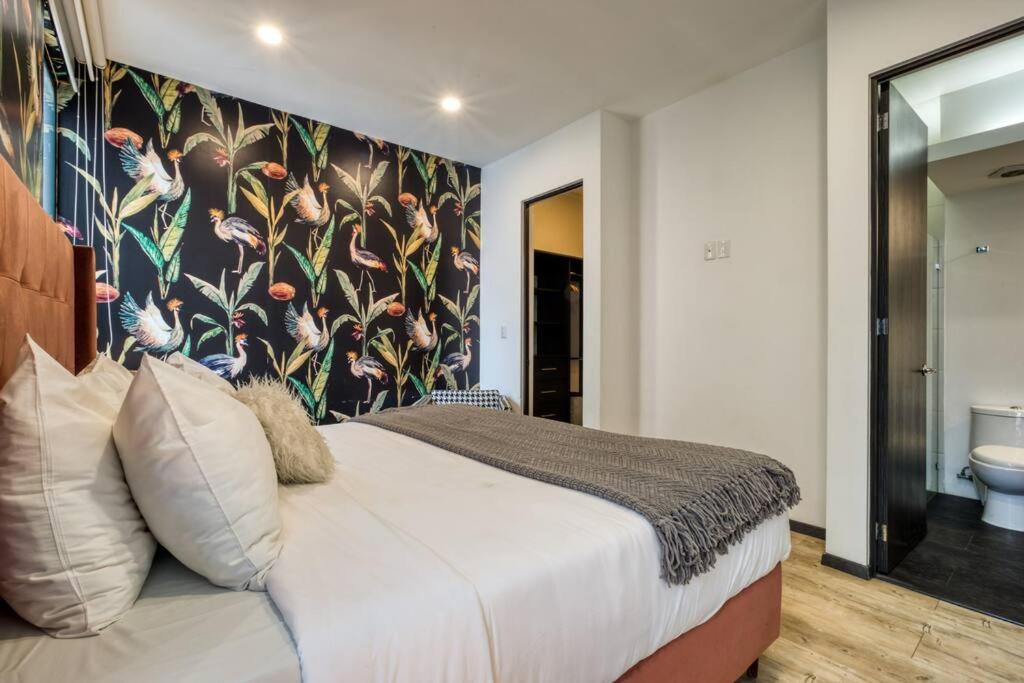 Medellin 148 By Mr W - 1br Ph4 With Roof Garden In La Roma Mexico City